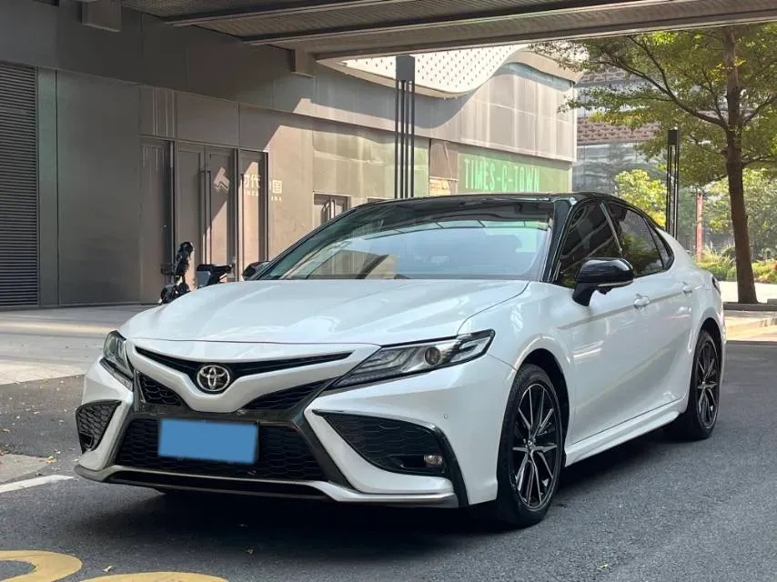 2021 Toyota Camry 2.5L 209HP L4 8AT,autocango,china used car exporter,china ev exporter,chinese used car exporter,chinese used ev exporter
