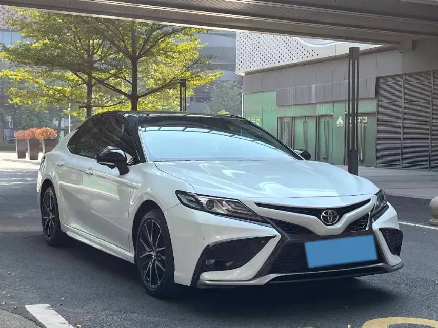 2021 Toyota Camry 2.5L 209HP L4 8AT,autocango,china used car exporter,china ev exporter,chinese used car exporter,chinese used ev exporter
