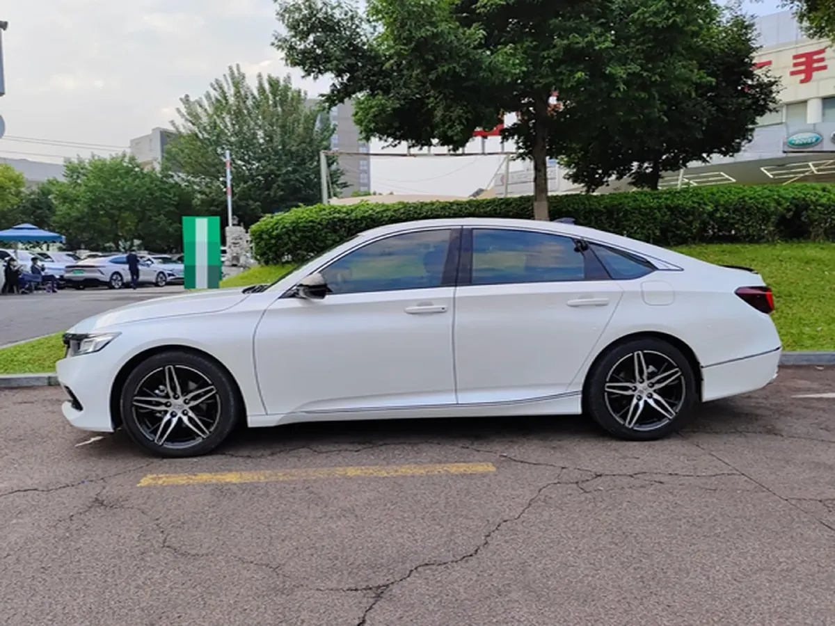 2023 Honda Accord 1.5T 192HP L4 CVT,autocango,china used car exporter,china ev exporter,chinese used car exporter,chinese used ev exporter