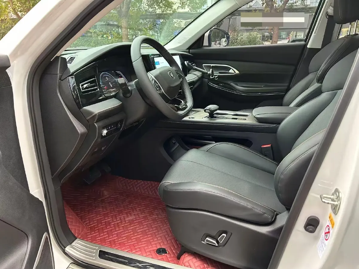 2024 ChangAn X7 PLUS 1.5T 188HP L4 7DCT,autocango,china used car exporter,china ev exporter,chinese used car exporter,chinese used ev exporter