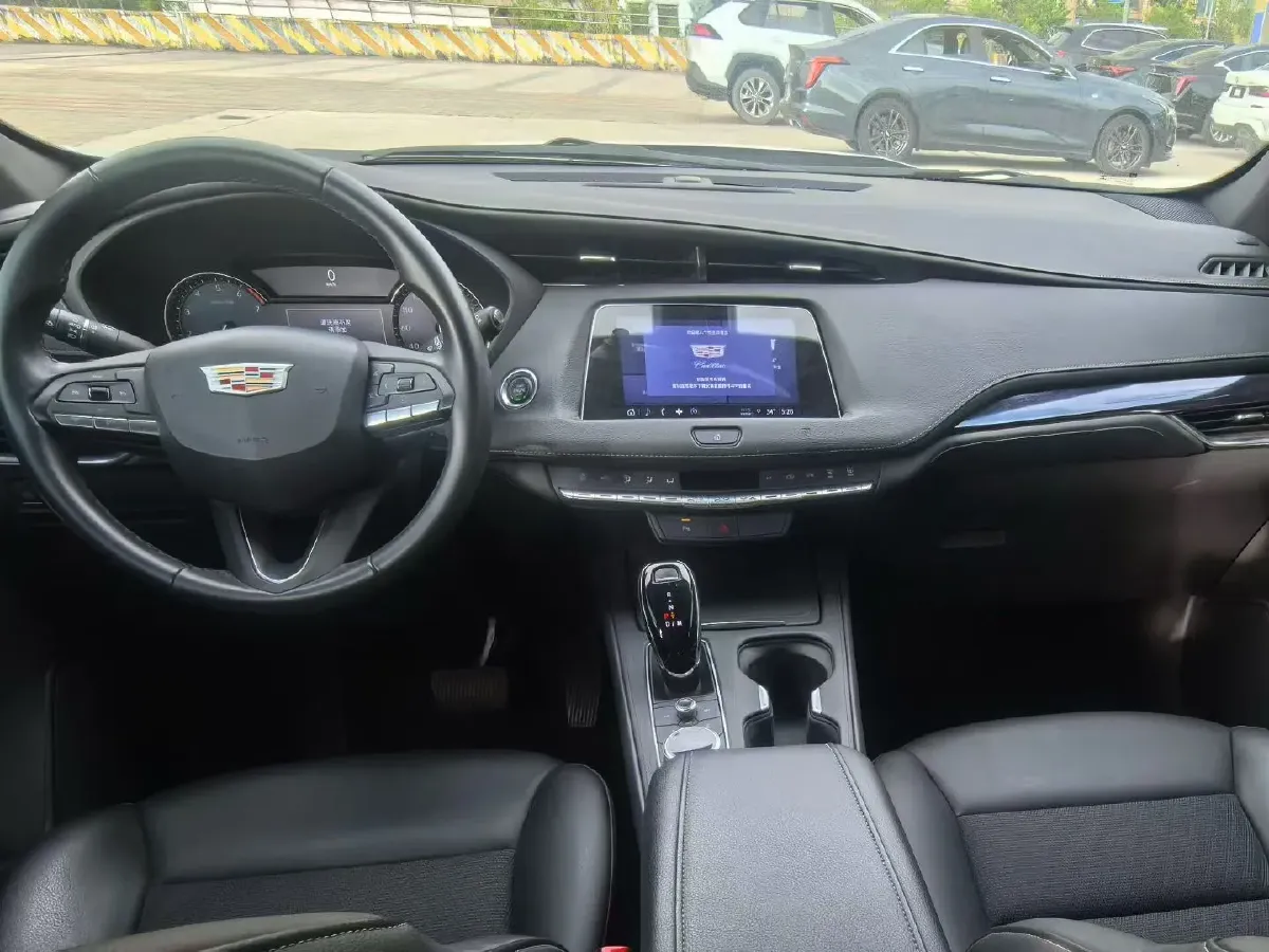 2021 Cadillac XT4 2.0T 237HP L4 9AT,autocango,china used car exporter,china ev exporter,chinese used car exporter,chinese used ev exporter