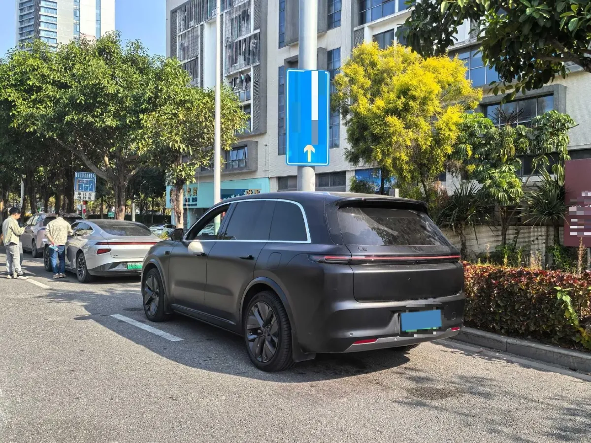 2024 Ford Bronco 2.3T 275HP L4 10AT,autocango,china used car exporter,china ev exporter,chinese used car exporter,chinese used ev exporter