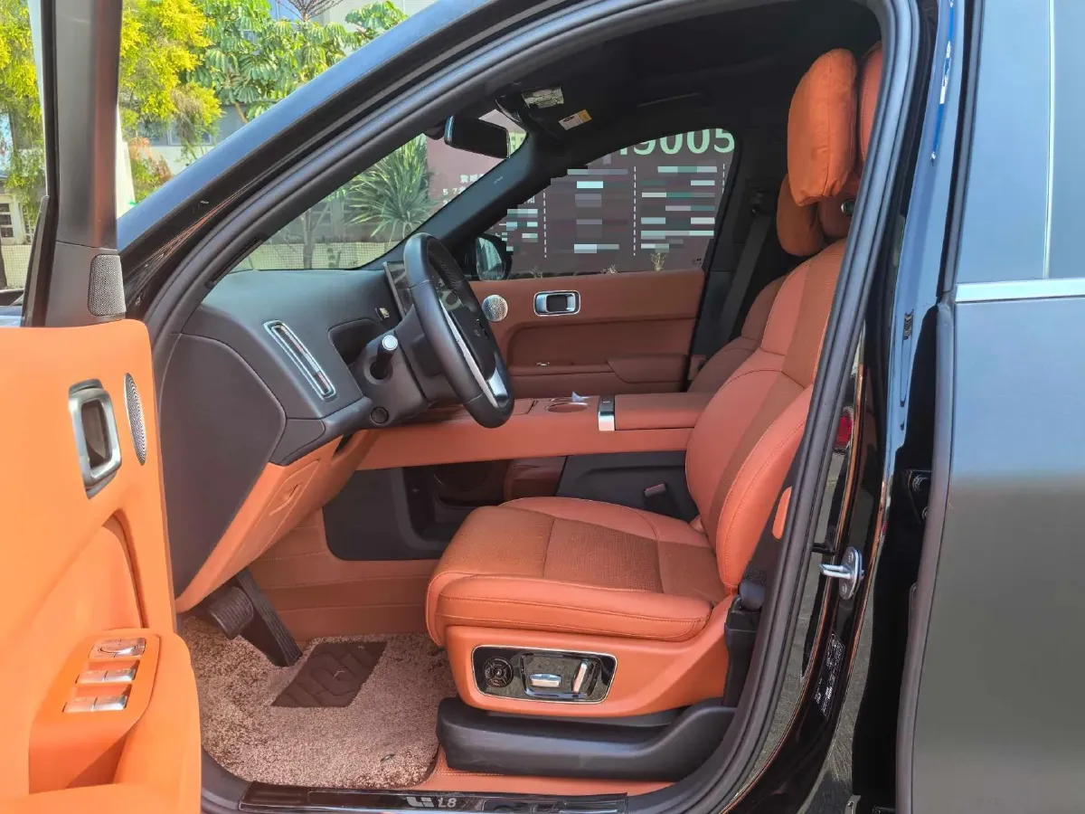 2024 Ford Bronco 2.3T 275HP L4 10AT,autocango,china used car exporter,china ev exporter,chinese used car exporter,chinese used ev exporter