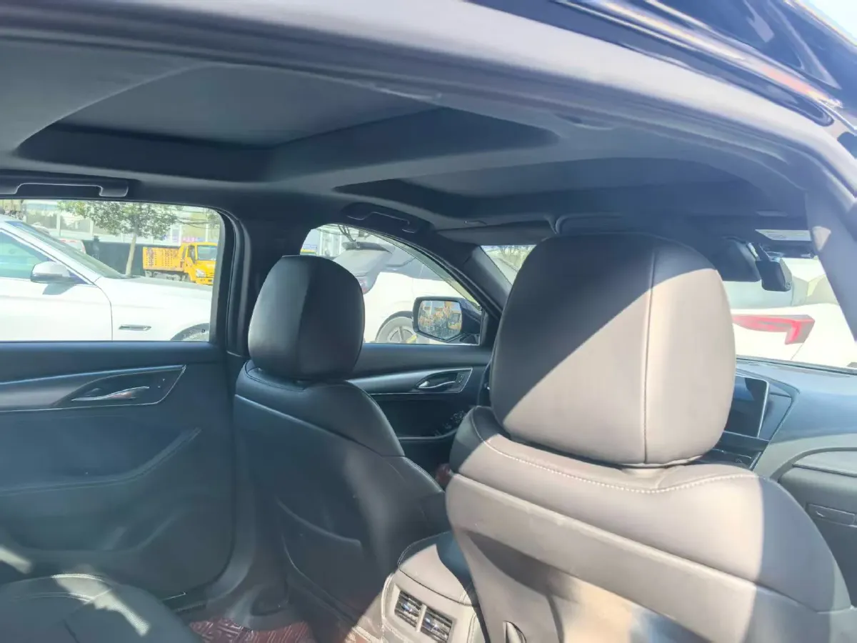 2022 Cadillac CT5 2.0T 237HP L4 10AT,autocango,china used car exporter,china ev exporter,chinese used car exporter,chinese used ev exporter