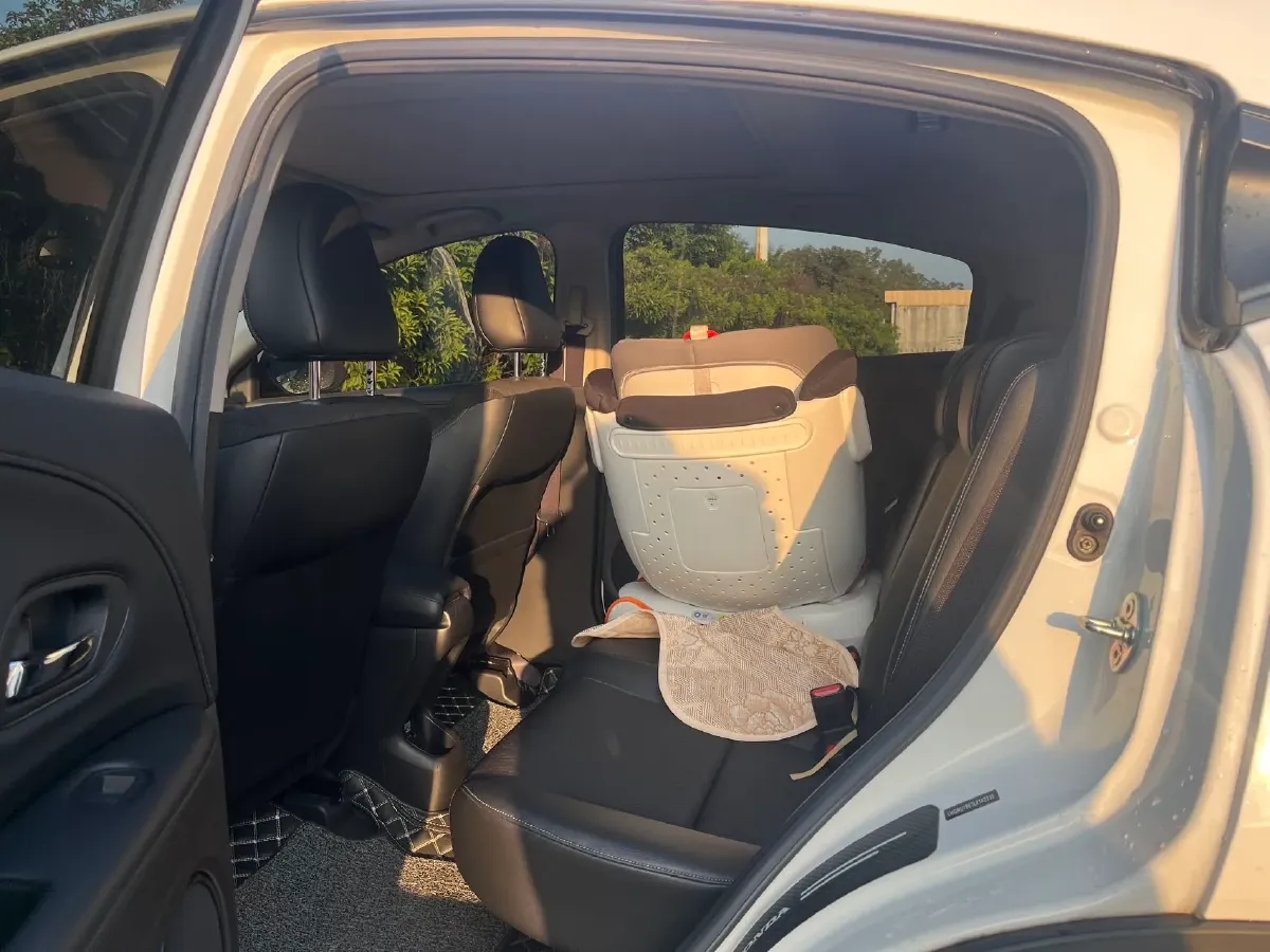 2020 Honda Vezel 1.5L 131HP L4 CVT,autocango,china used car exporter,china ev exporter,chinese used car exporter,chinese used ev exporter