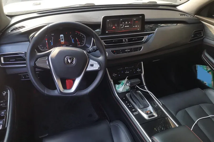 2021 ChangAn CS75 1.5T 178HP L4 7DCT,autocango,china used car exporter,china ev exporter,chinese used car exporter,chinese used ev exporter