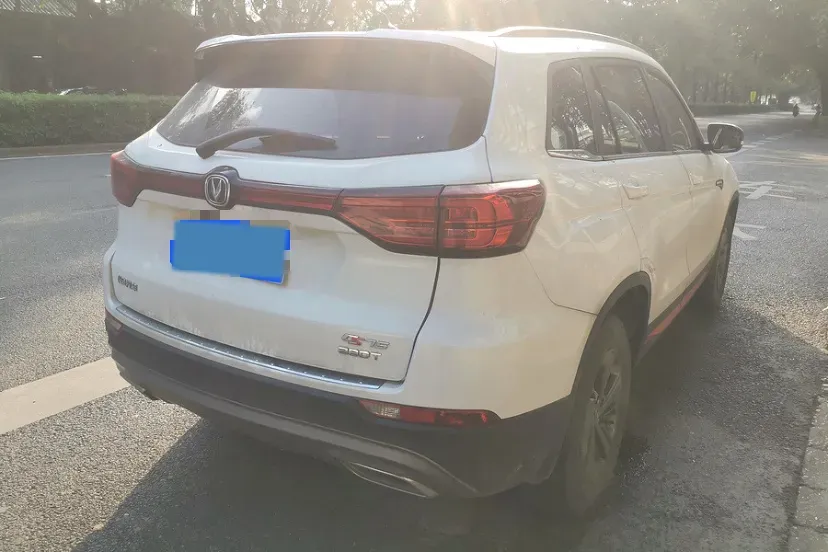 2021 ChangAn CS75 1.5T 178HP L4 7DCT,autocango,china used car exporter,china ev exporter,chinese used car exporter,chinese used ev exporter