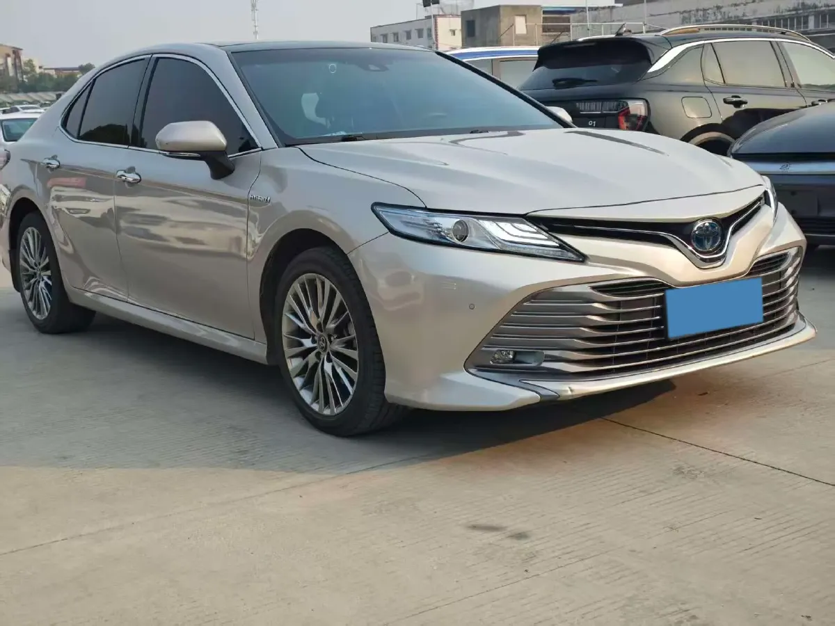 2019 Toyota Camry 2.5L 178HP L4 E-CVT Hybrid,autocango,china used car exporter,china ev exporter,chinese used car exporter,chinese used ev exporter