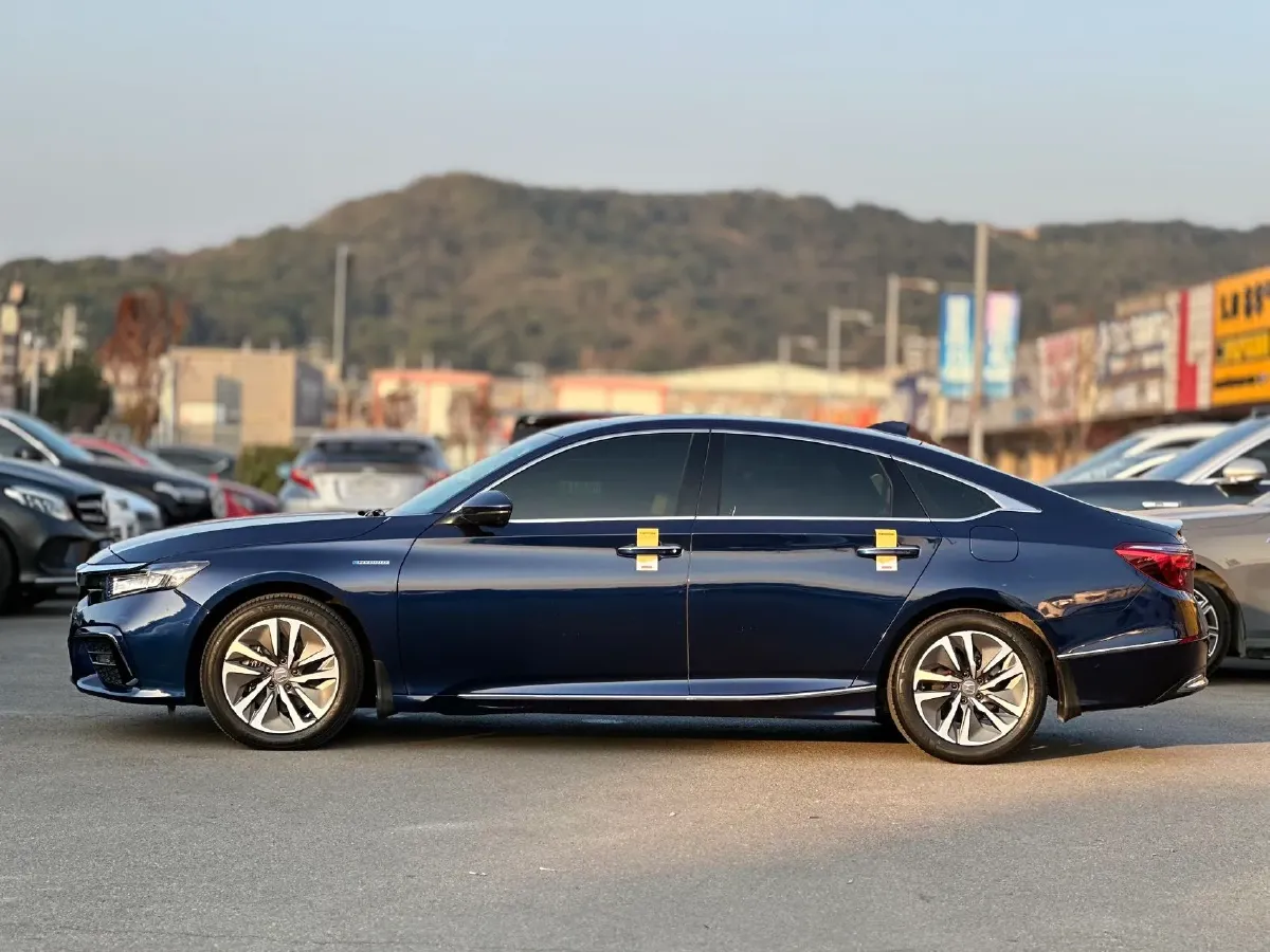 2019 Honda Inspire 2.0L 146HP L4 E-CVT Hybrid,autocango,china used car exporter,china ev exporter,chinese used car exporter,chinese used ev exporter