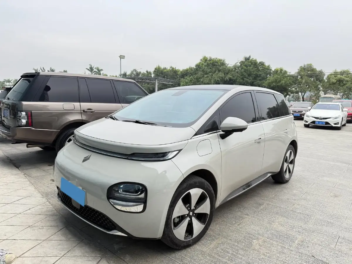 2023 BaoJun Cloud BEV 50.6KWH