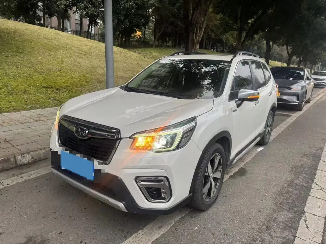 2019 Subaru Forester 2.0L 145HP H4 CVT Hybrid