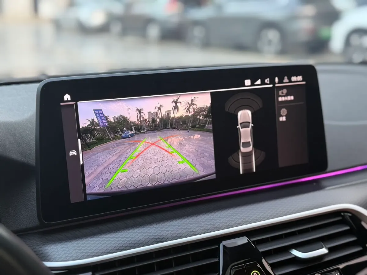 2021 BMW 5 Series 2.0T 252HP L4 8AT,autocango,china used car exporter,china ev exporter,chinese used car exporter,chinese used ev exporter