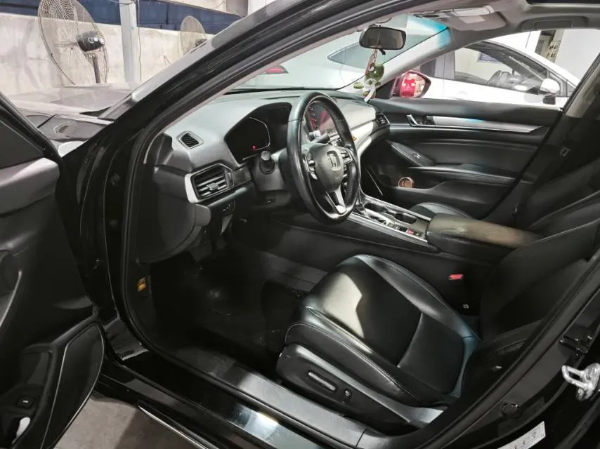 2018 Honda Accord 1.5T 194HP L4 CVT,autocango,china used car exporter,china ev exporter,chinese used car exporter,chinese used ev exporter