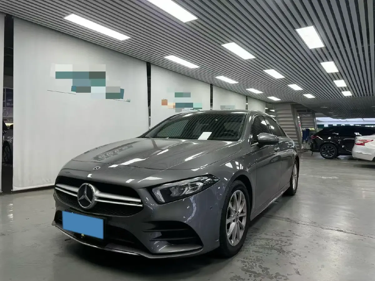 2021 Mercedes-Benz A Class 1.3T 163HP L4 7DCT