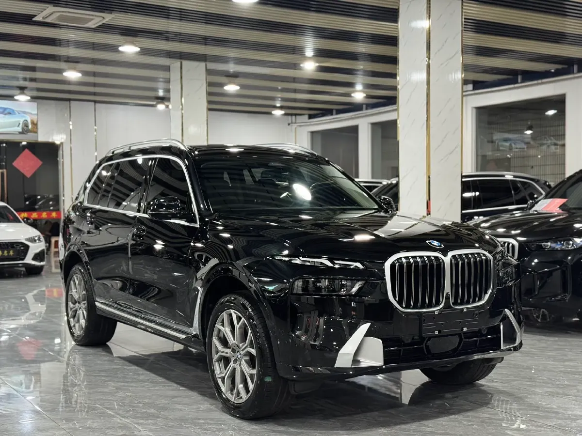 2023 BMW X7 3.0T 381HP L6 8AT,autocango,china used car exporter,china ev exporter,chinese used car exporter,chinese used ev exporter