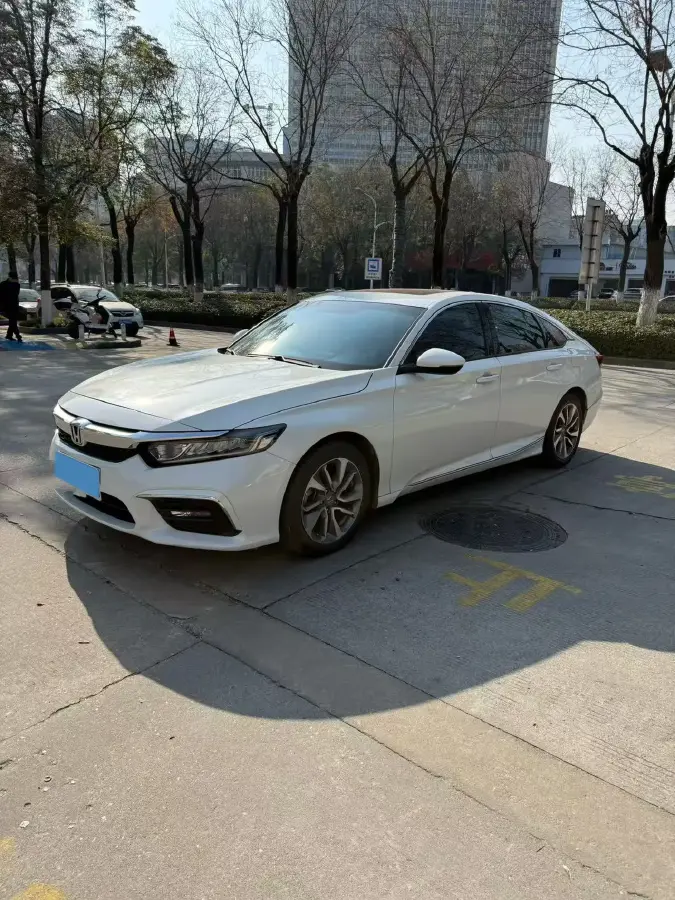 2019 Honda Inspire 1.5T 194HP L4 CVT