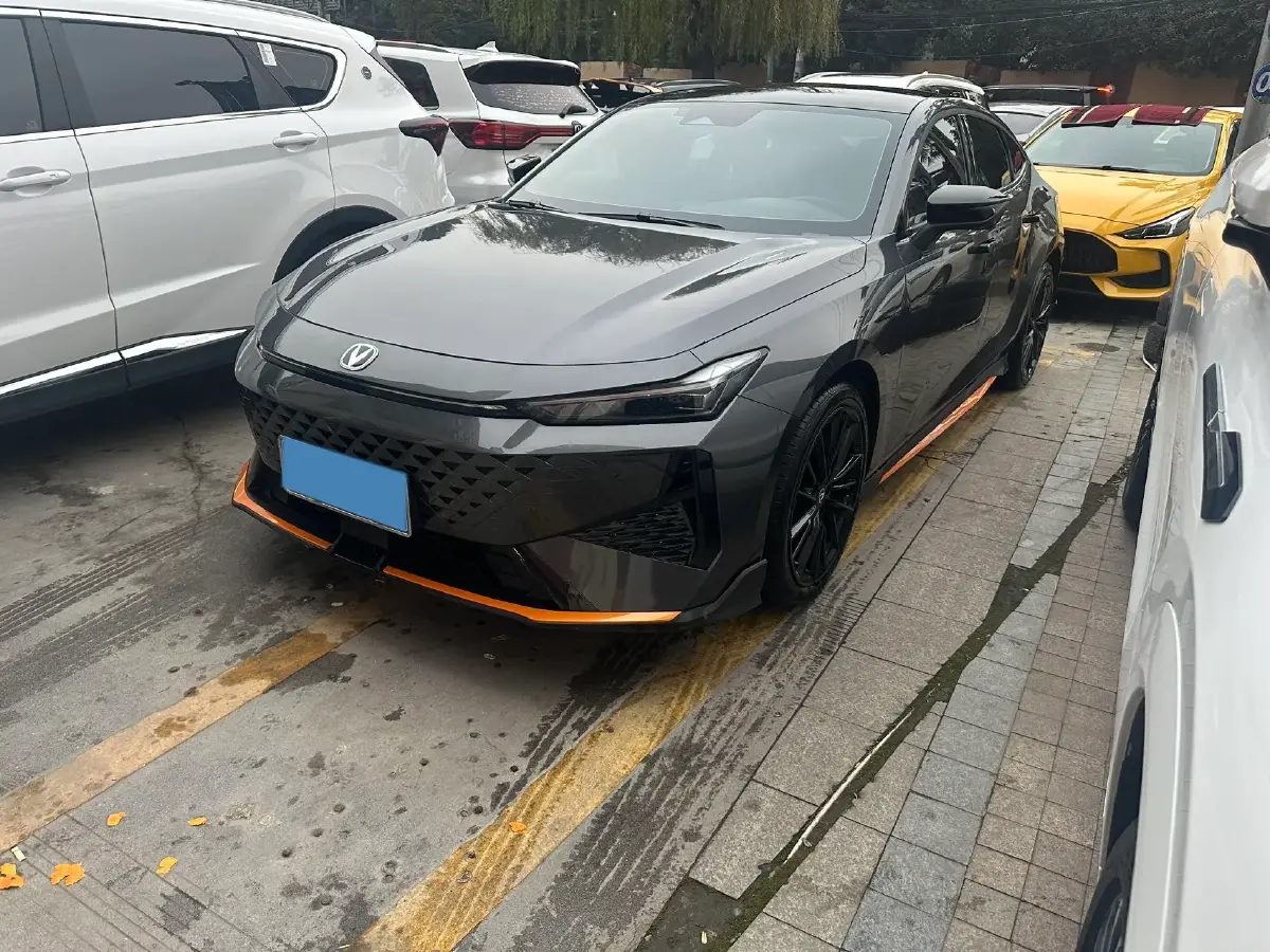 2024 ChangAn UNI-V 1.5T 188HP L4 7DCT