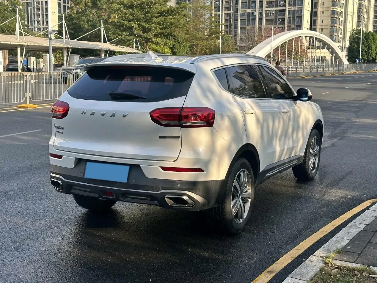 2017 Haval H6 2.0T 197HP L4 7DCT,autocango,china used car exporter,china ev exporter,chinese used car exporter,chinese used ev exporter