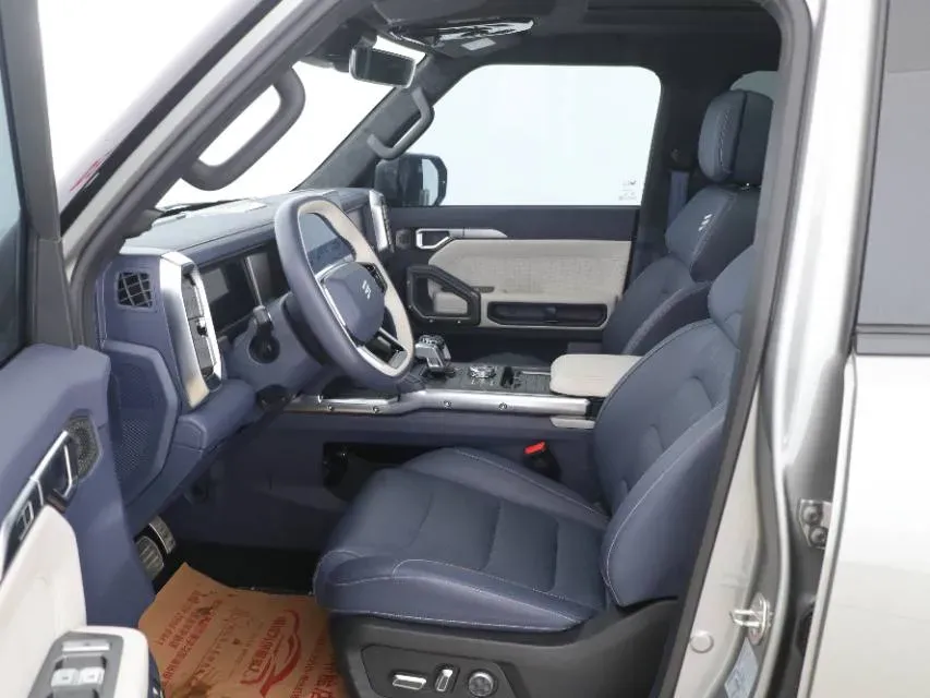 2024 Jetour ShanHai TravellerC-DM 1.5T 156HP L4 3DHT PHEV 43.24KWH,autocango,china used car exporter,china ev exporter,chinese used car exporter,chinese used ev exporter