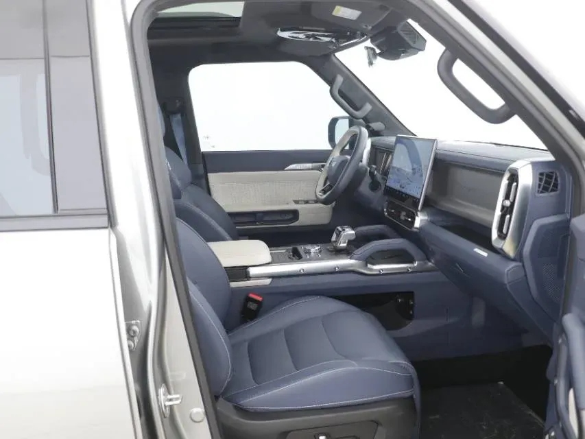 2024 Jetour ShanHai TravellerC-DM 1.5T 156HP L4 3DHT PHEV 43.24KWH,autocango,china used car exporter,china ev exporter,chinese used car exporter,chinese used ev exporter