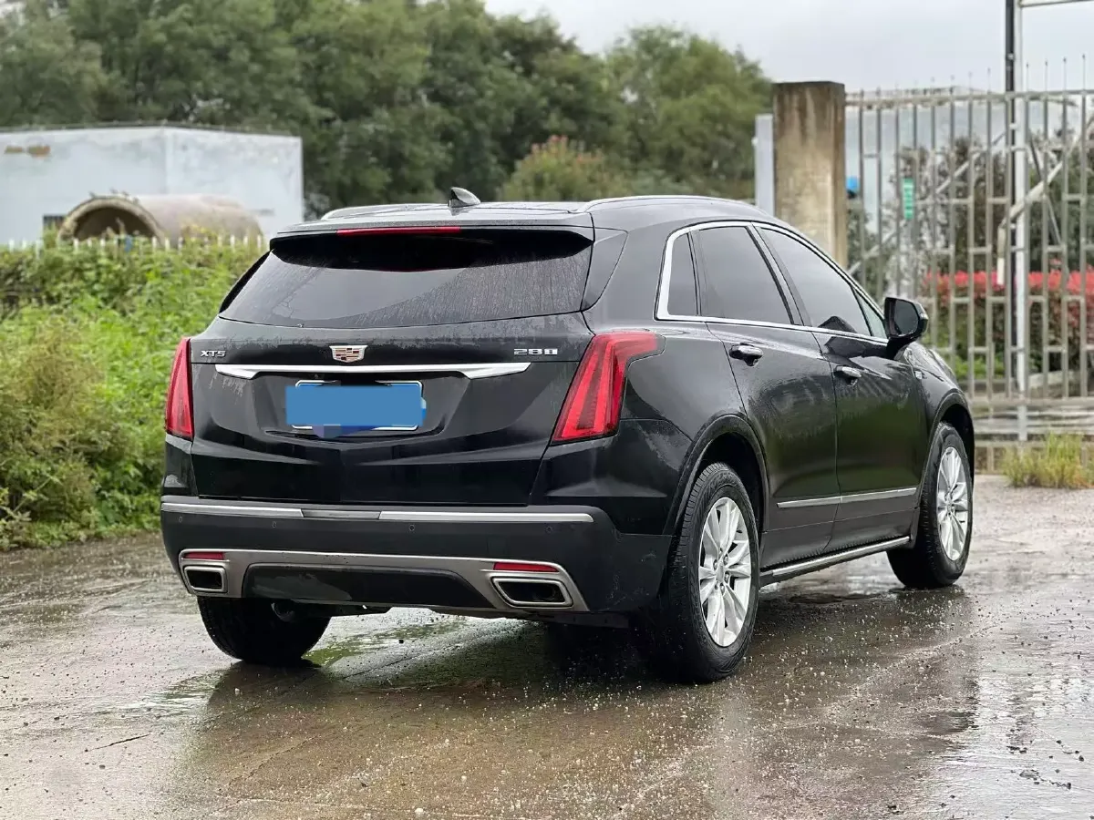 2022 Cadillac XT5 2.0T 237HP L4 9AT,autocango,china used car exporter,china ev exporter,chinese used car exporter,chinese used ev exporter