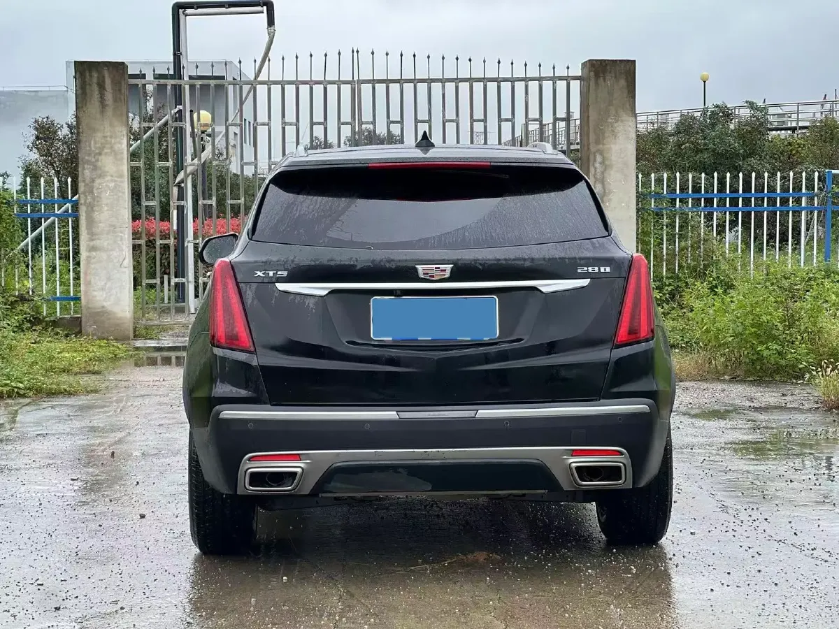 2022 Cadillac XT5 2.0T 237HP L4 9AT,autocango,china used car exporter,china ev exporter,chinese used car exporter,chinese used ev exporter