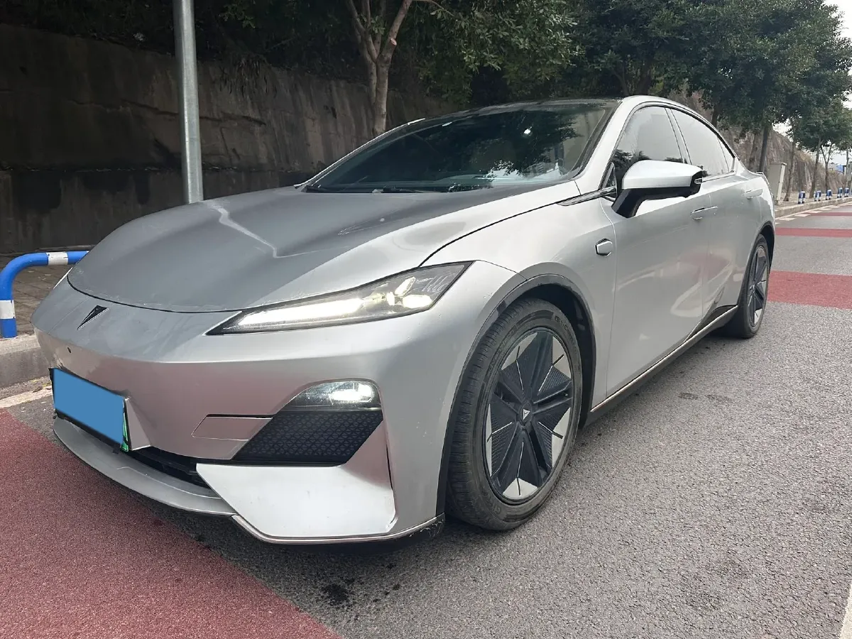 2022 DongFeng Forthing LingZhi EV BEV 68.4KWH,autocango,china used car exporter,china ev exporter,chinese used car exporter,chinese used ev exporter