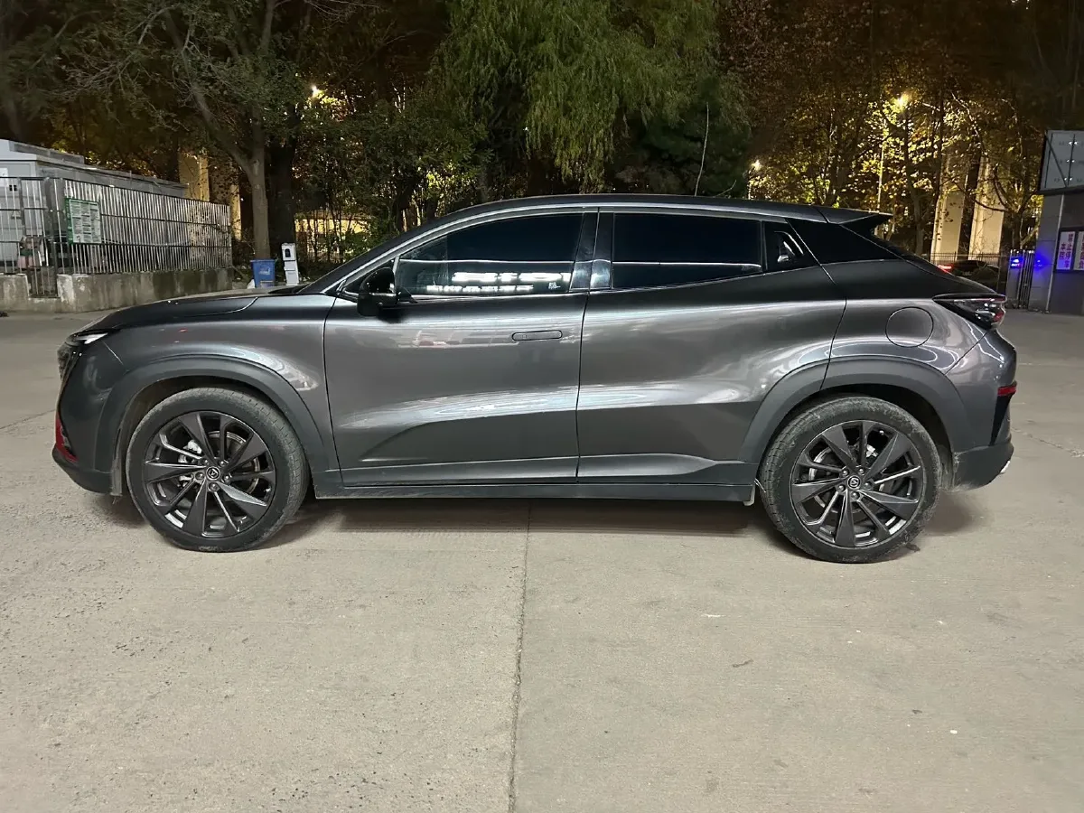 2020 ChangAn UNI-T 1.5T 180HP L4 7DCT,autocango,china used car exporter,china ev exporter,chinese used car exporter,chinese used ev exporter