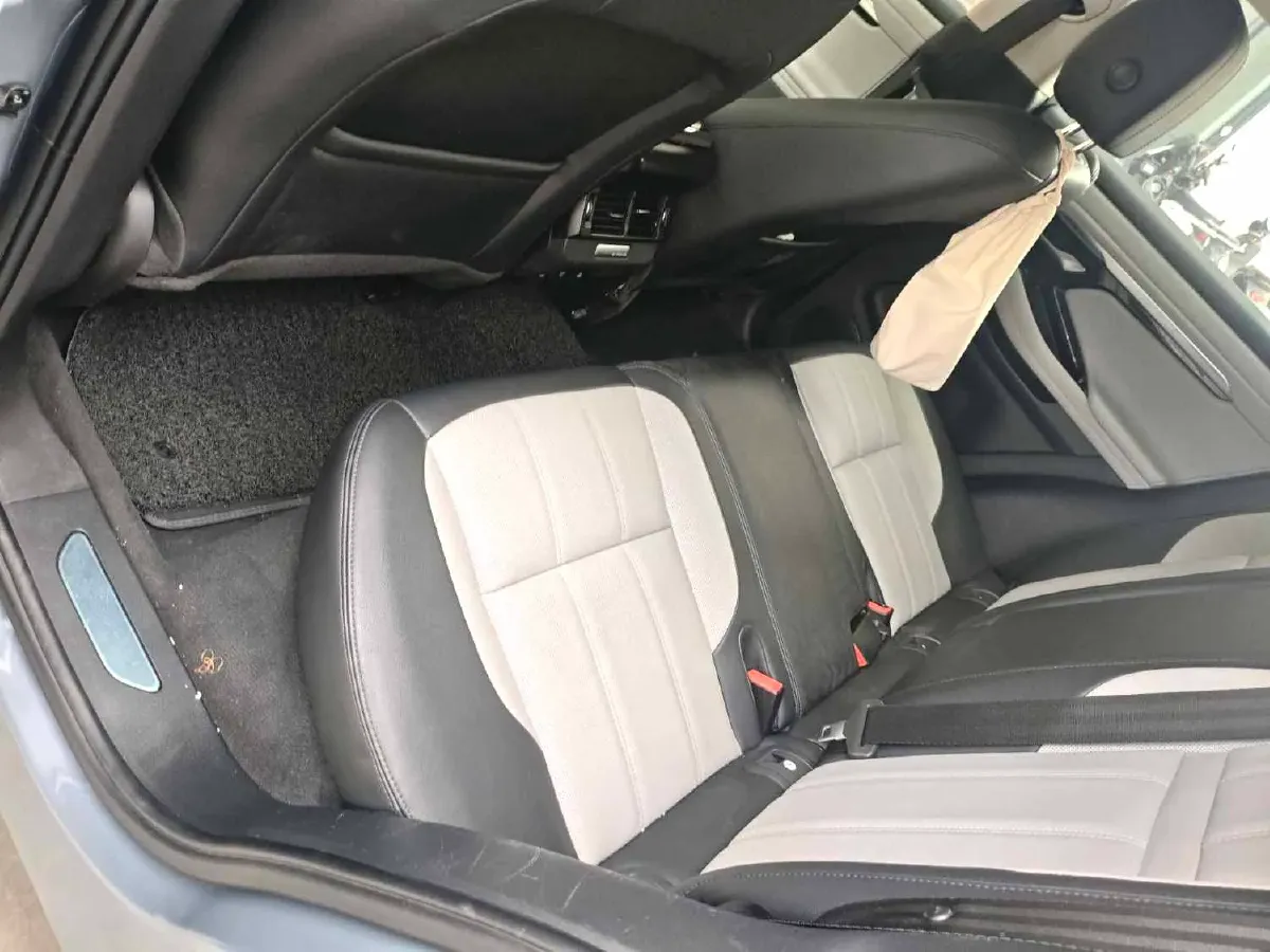 2020 Land Rover Range Rover Evoque 2.0T 249HP L4 9AT,autocango,china used car exporter,china ev exporter,chinese used car exporter,chinese used ev exporter