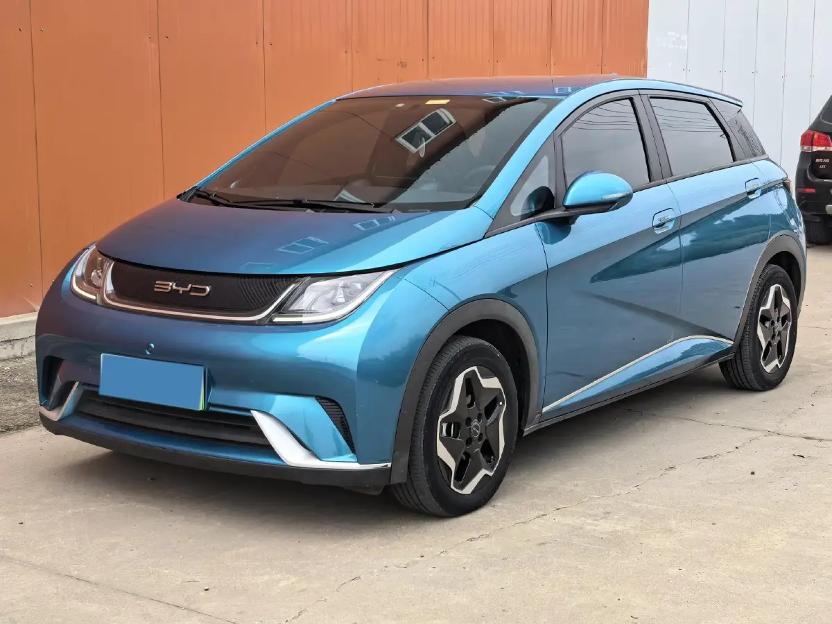 2021 Ford Escort 1.5L 122HP L3 6AT 2021 Ford Escort 1.5L 122HP L3 6AT