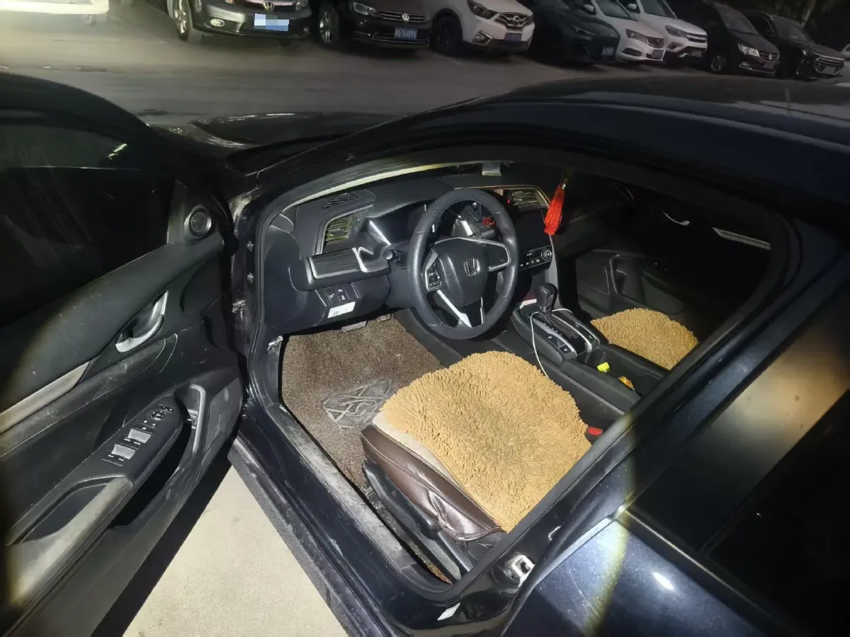 2019 Honda Civic 1.5T 177HP L4 CVT,autocango,china used car exporter,china ev exporter,chinese used car exporter,chinese used ev exporter