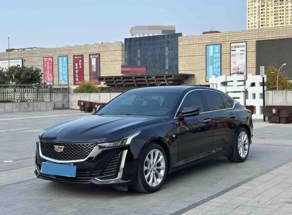 2022 Cadillac CT5 2.0T 237HP L4 10AT