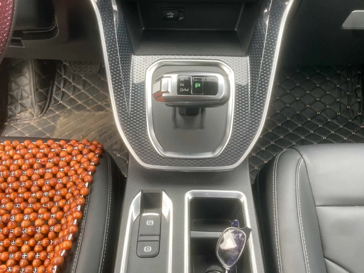 2021 Haval M6 1.5T 150HP L4 7DCT,autocango,china used car exporter,china ev exporter,chinese used car exporter,chinese used ev exporter