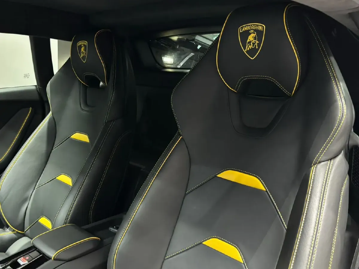 2020 Lamborghini Huracán 5.2L 611HP V10 7DCT,autocango,china used car exporter,china ev exporter,chinese used car exporter,chinese used ev exporter