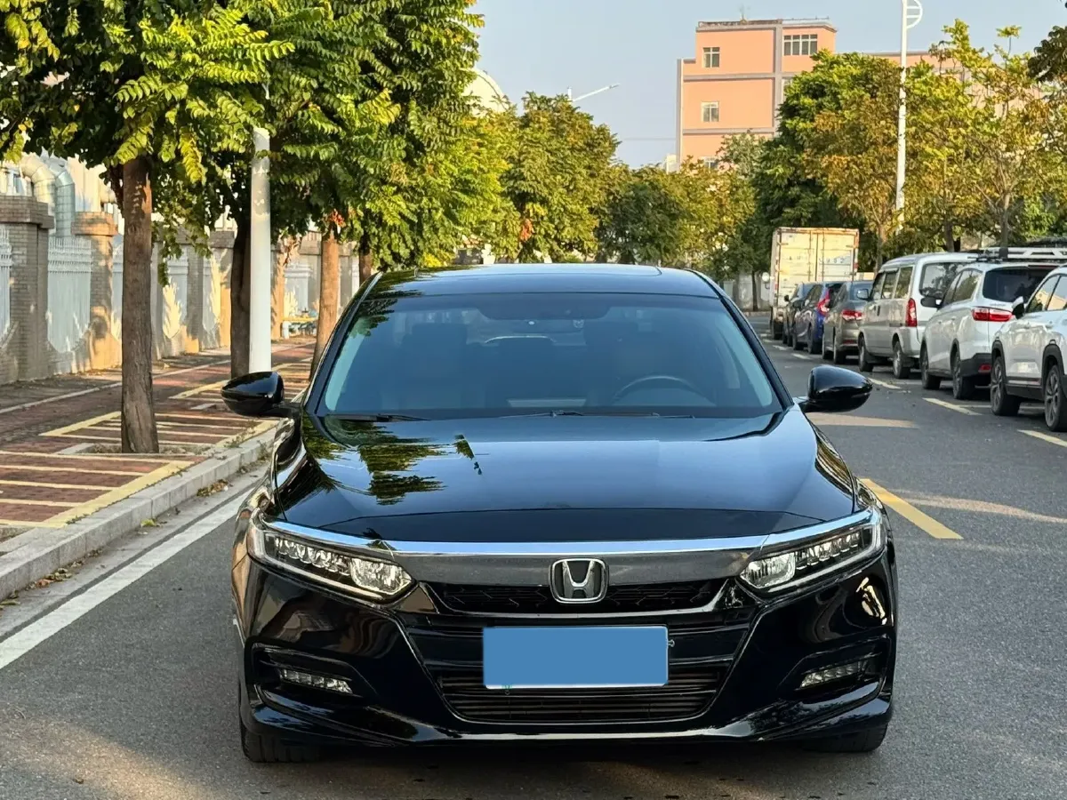 2018 Honda Accord 1.5T 194HP L4 CVT,autocango,china used car exporter,china ev exporter,chinese used car exporter,chinese used ev exporter