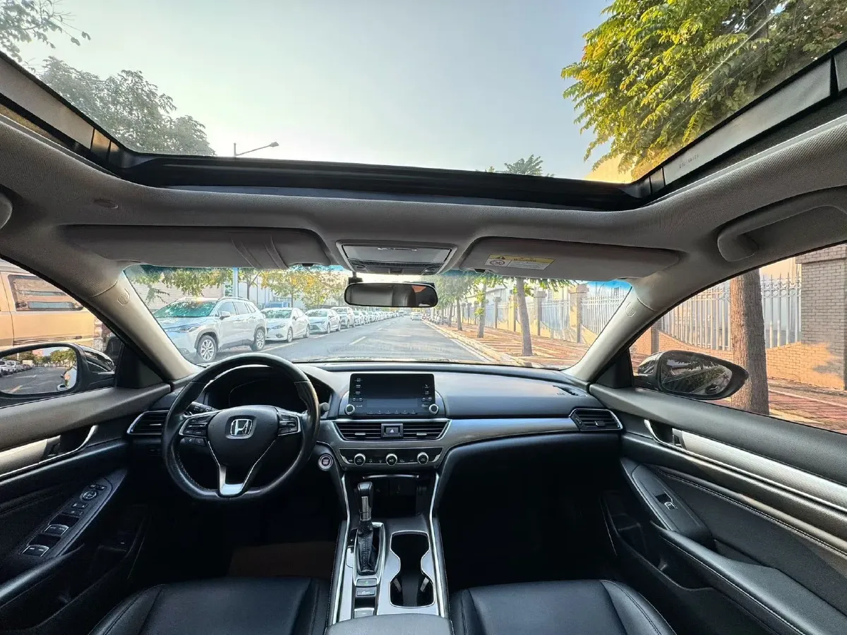 2018 Honda Accord 1.5T 194HP L4 CVT,autocango,china used car exporter,china ev exporter,chinese used car exporter,chinese used ev exporter