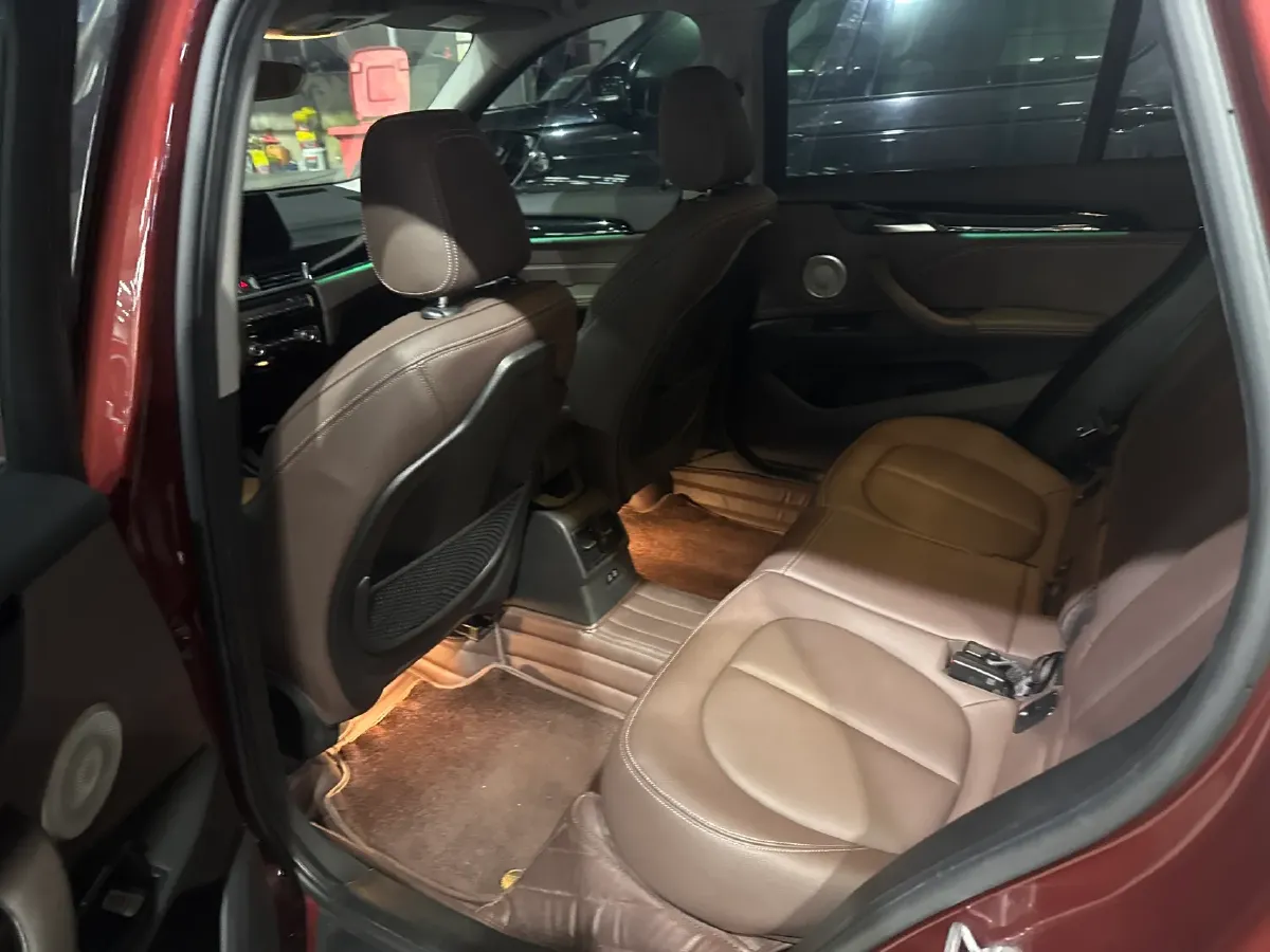 2021 BMW X1 2.0T 192HP L4 7DCT,autocango,china used car exporter,china ev exporter,chinese used car exporter,chinese used ev exporter