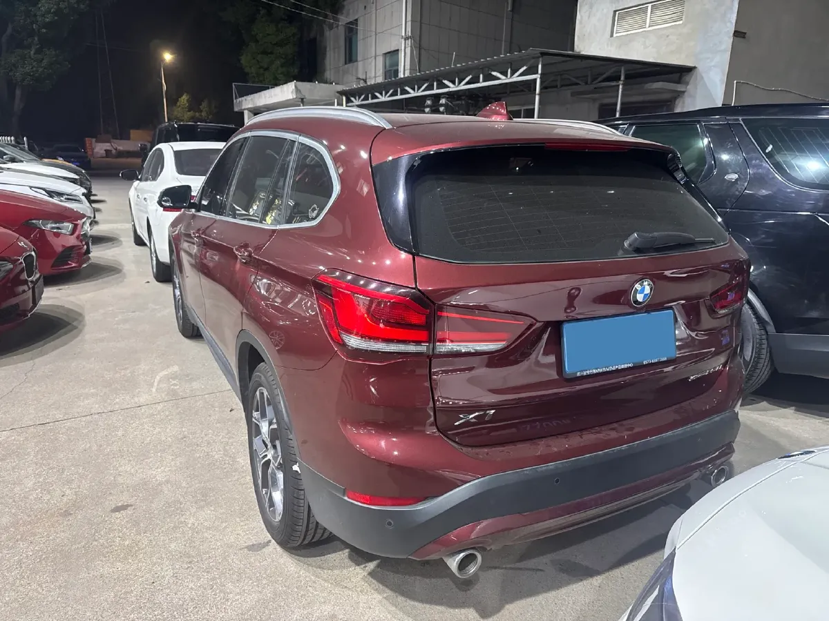 2021 BMW X1 2.0T 192HP L4 7DCT,autocango,china used car exporter,china ev exporter,chinese used car exporter,chinese used ev exporter