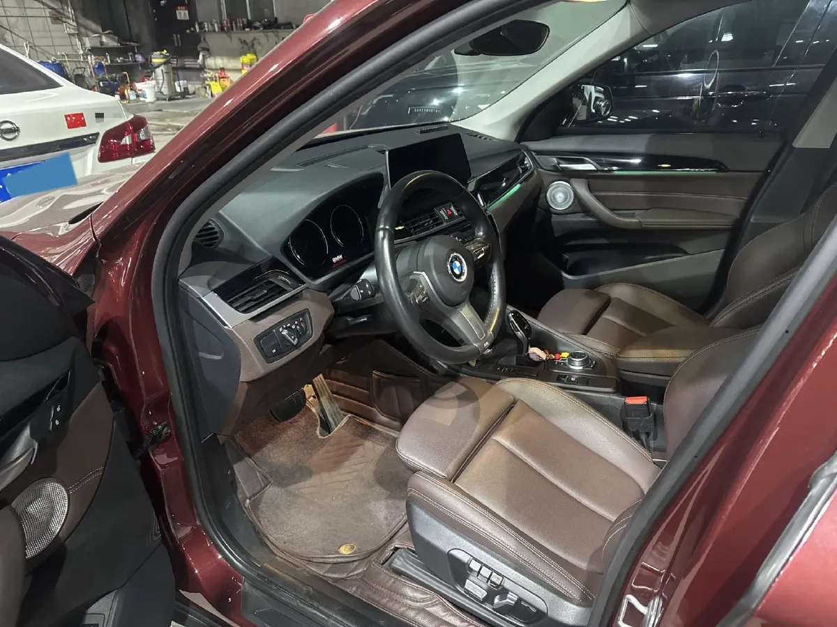 2021 BMW X1 2.0T 192HP L4 7DCT,autocango,china used car exporter,china ev exporter,chinese used car exporter,chinese used ev exporter