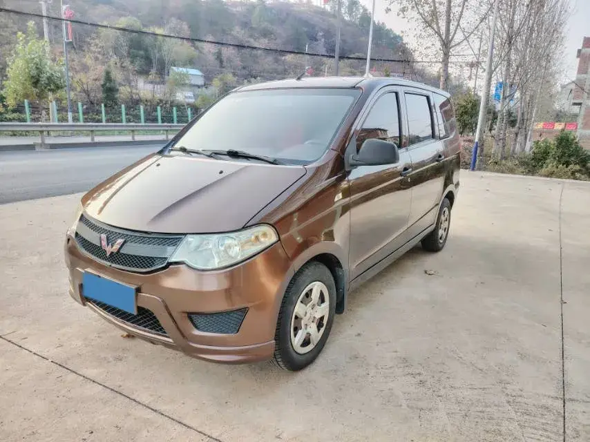 2019 WuLing HongGuang 1.5L 99HP L4 6MT