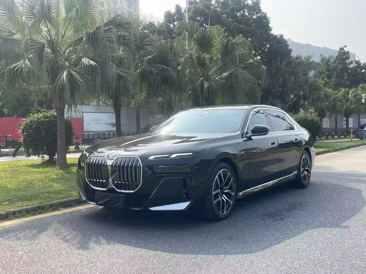 2023 BMW 7 Series 3.0T 272HP L6 8AT,autocango,china used car exporter,china ev exporter,chinese used car exporter,chinese used ev exporter