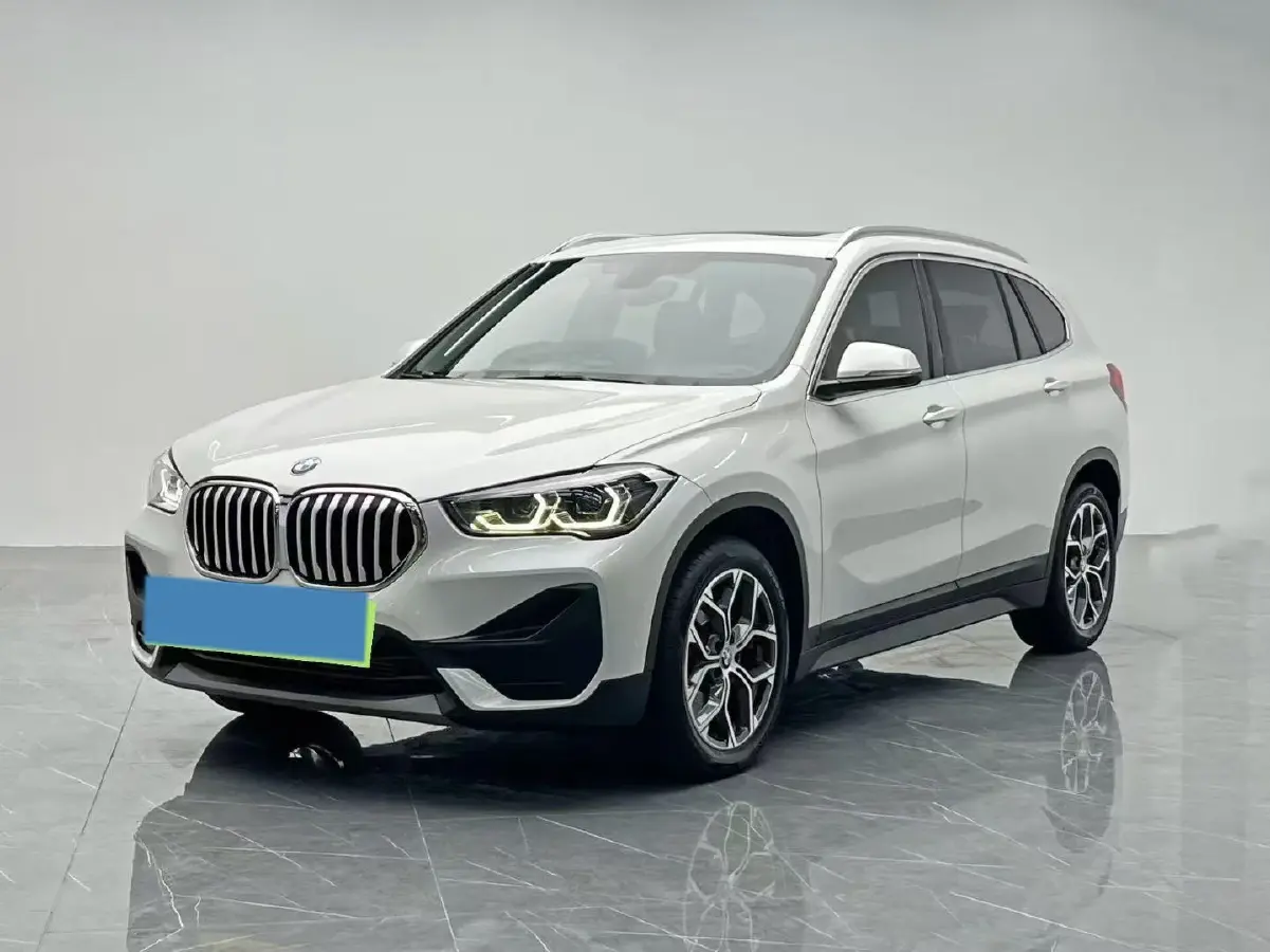 2021 BMW X1 2.0T 192HP L4 7DCT