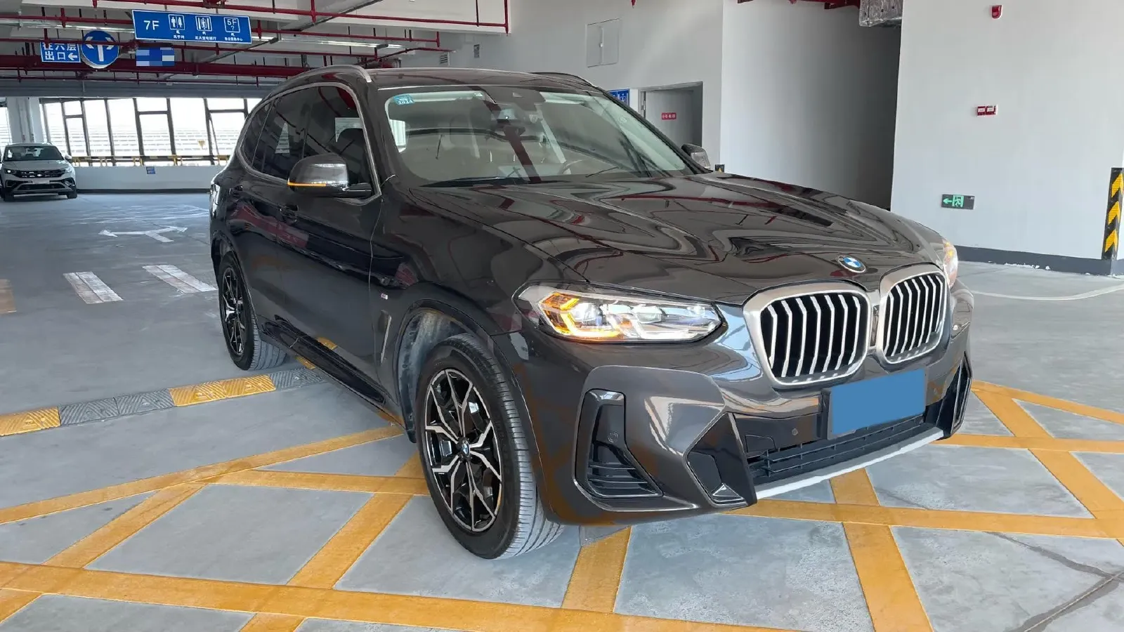 2022 BMW X3 2.0T 184HP L4 8AT,autocango,china used car exporter,china ev exporter,chinese used car exporter,chinese used ev exporter