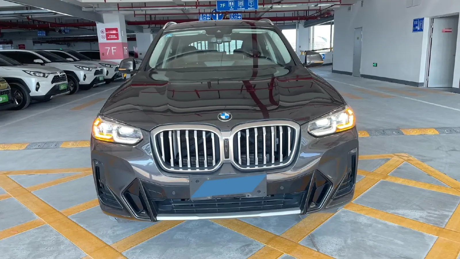 2022 BMW X3 2.0T 184HP L4 8AT,autocango,china used car exporter,china ev exporter,chinese used car exporter,chinese used ev exporter