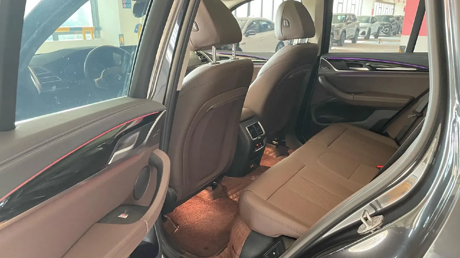 2022 BMW X3 2.0T 184HP L4 8AT,autocango,china used car exporter,china ev exporter,chinese used car exporter,chinese used ev exporter