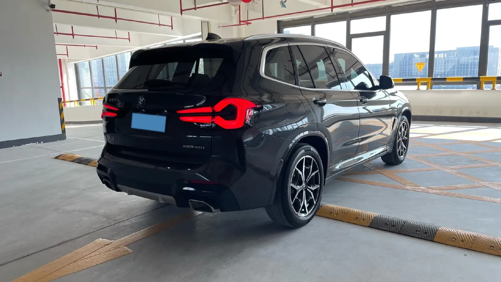 2022 BMW X3 2.0T 184HP L4 8AT,autocango,china used car exporter,china ev exporter,chinese used car exporter,chinese used ev exporter