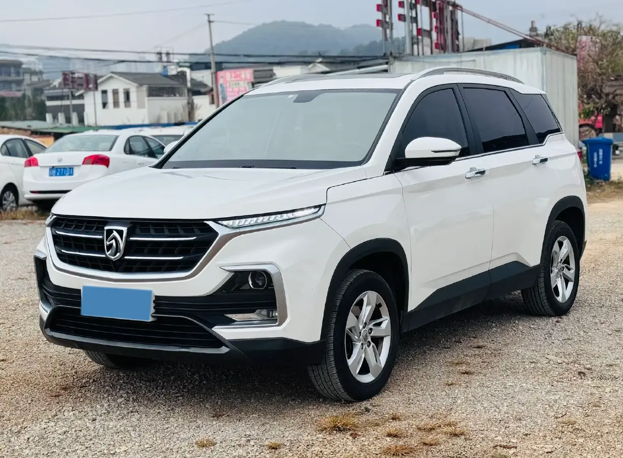 2019 BaoJun 530 1.5T 150HP L4 6MT