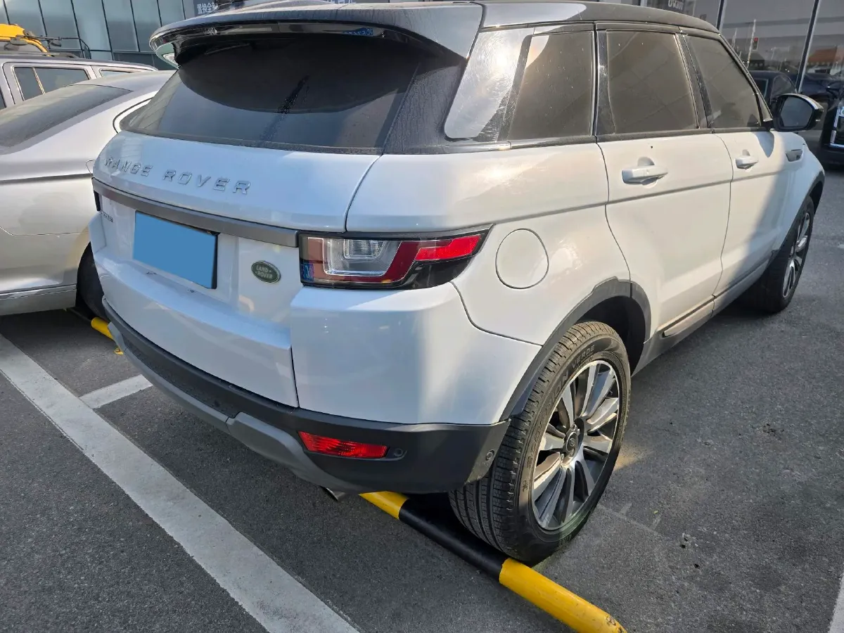 2018 Land Rover Range Rover Evoque 2.0T 241HP L4 9AT,autocango,china used car exporter,china ev exporter,chinese used car exporter,chinese used ev exporter