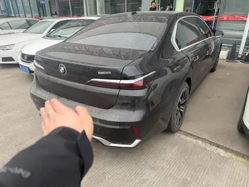 2023 BMW 7 Series 3.0T 272HP L6 8AT,autocango,china used car exporter,china ev exporter,chinese used car exporter,chinese used ev exporter