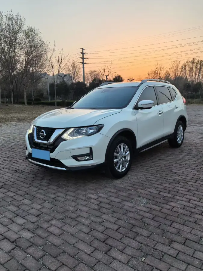 2022 Nissan X-Trail 2.0L 151HP L4 CVT